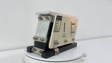 New 100 Q Straight Electromagnetic Vibration Linear Feeder PLC Motor Automatic