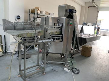 Large Capacity and High Output  Centrifugal Feeders and Elevator Feeders Enlarge the Hopper for Packaging Machine