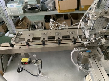 Customized Fully Automatic Assembly Machine Valve Seal Assembly Machine with Vibratory Feeder Bowl